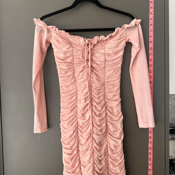 Tigermist BALDWIN Blush Ruched Off-Shoulder Dress - Picture 7 of 9